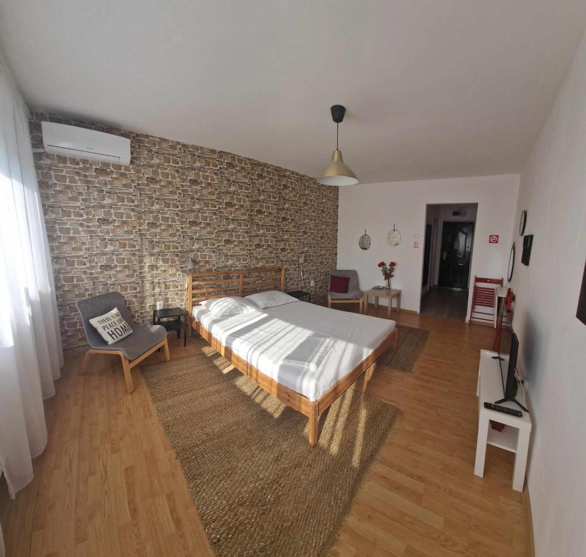 Studio Nefumatori Sunny Place, Self Check In Крайова Экстерьер фото